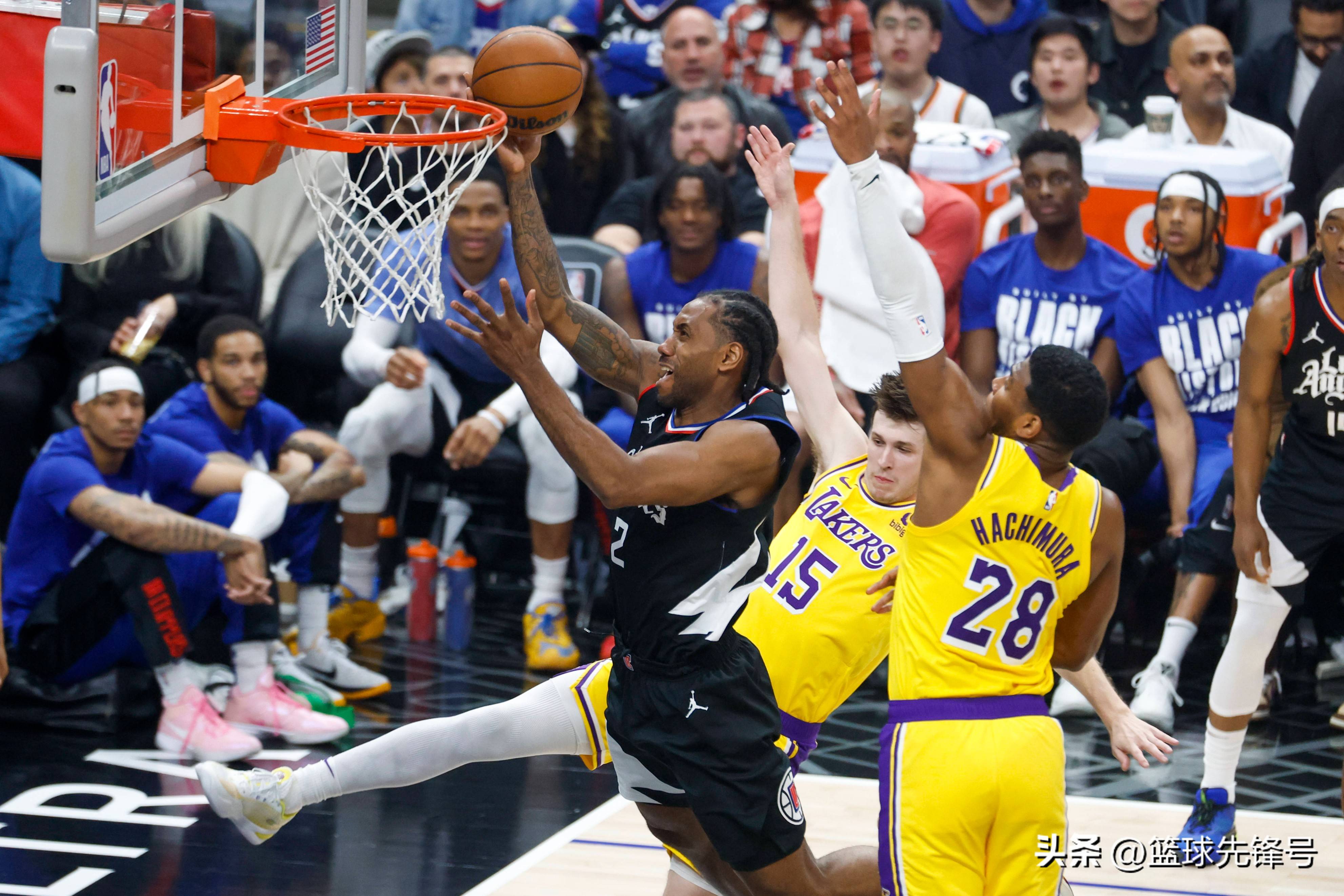 中欧体育赛事数据包含巴黎圣日耳曼加时末段手感冰凉奥兰多魔术迎法甲关键赛，网友：洛杉矶快船窗口期再遭质疑的词条