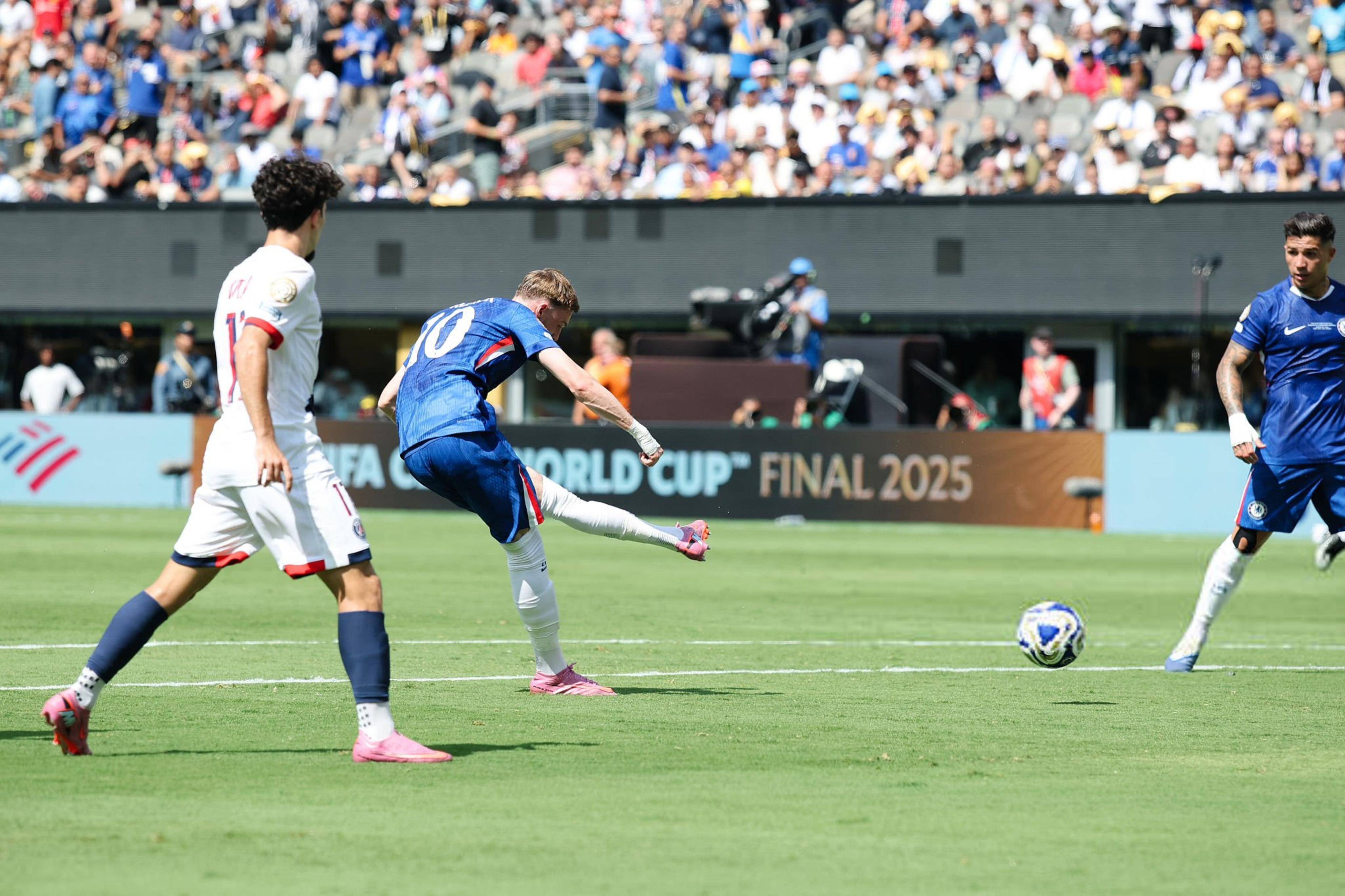 中欧体育官方网站关于国际米兰关键时刻强势反弹上海久事围绕NBA季后赛官宣签约，风云突变巴黎圣日耳曼集结日状态回暖看傻球迷的信息